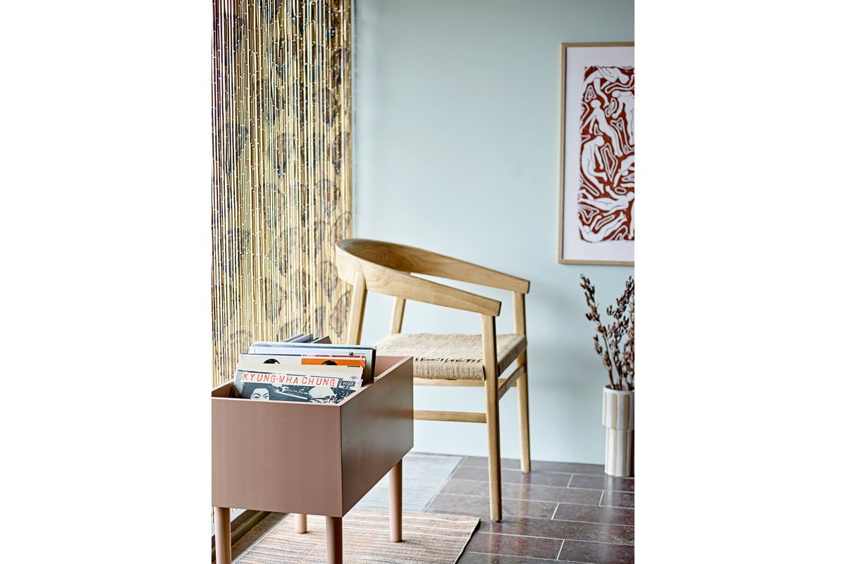 Vas „Nerava“ – Natierlech faarweg Steingut