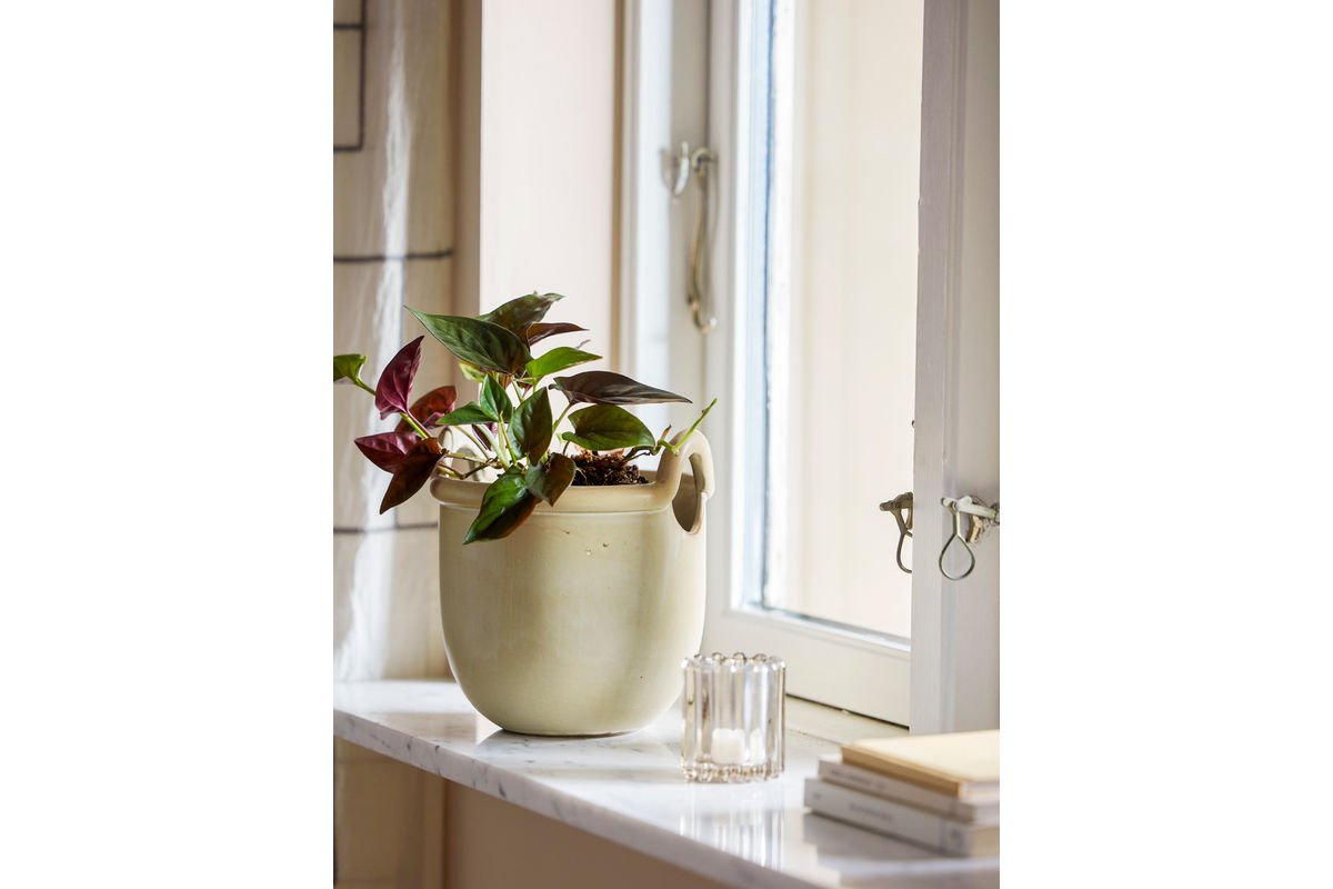 Blummepott Fjell – Nordescht Stengkeramikdesign a Natierlechgréng