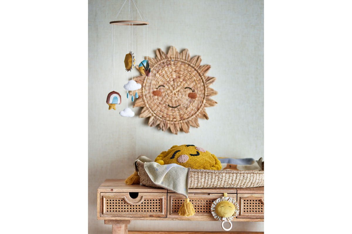 Mobile Luma – mëll Puppelches-Mobile mat Sonn, Mound & Wolleken