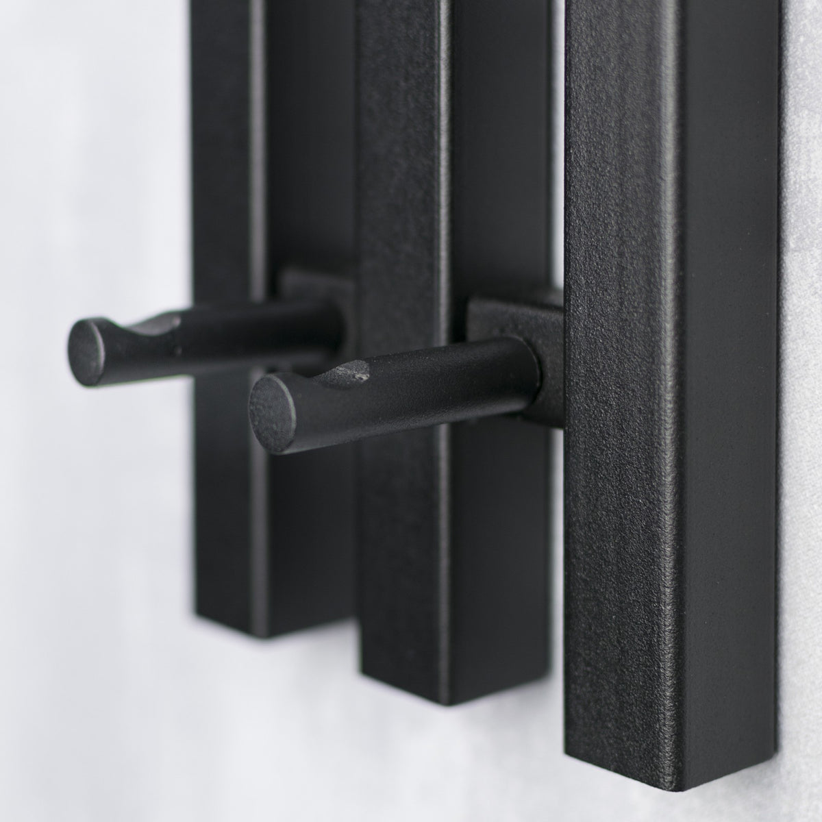 Designer Wandgarderobe Tarvi - Schwarz