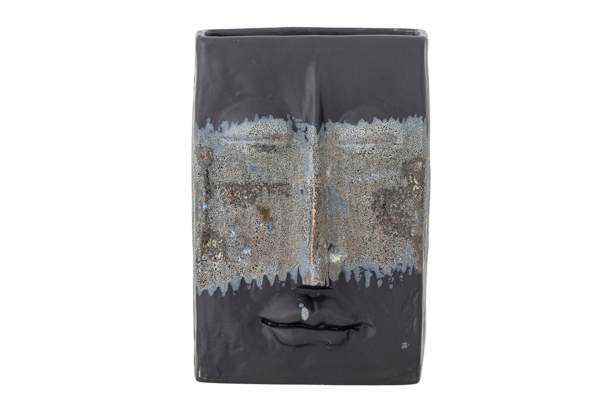 Vas „Kaelra“ – Steingutt an Schwaarz