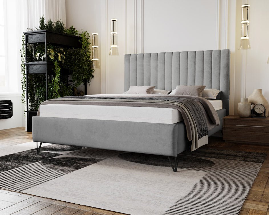 Designer Polsterbett Veleria aus Samt ouni Stauraum