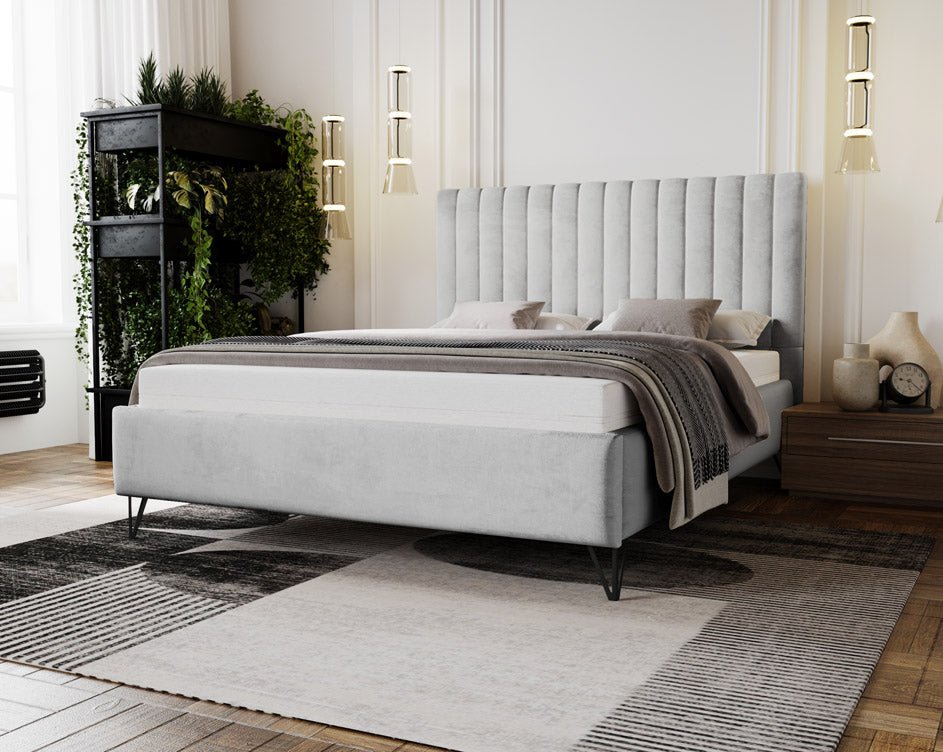 Designer Polsterbett Veleria aus Samt ouni Stauraum