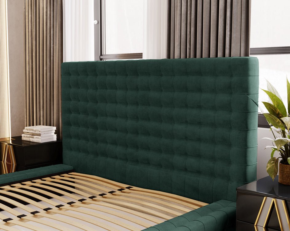 Designer Polsterbett Cloud aus Samt mat Stauraum