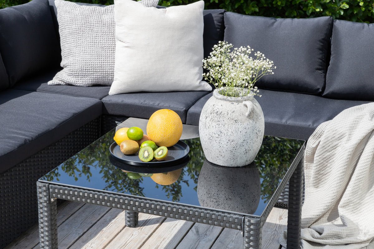 Ensemble lounge de jardin Ravello – ensemble canapé d'angle en polyrattan noir avec plateau en verre