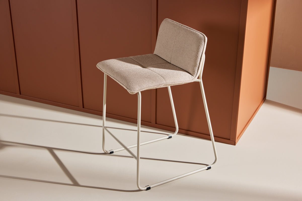 2-piece set - Bar stool Adele with soft bouclé upholstery in Beige