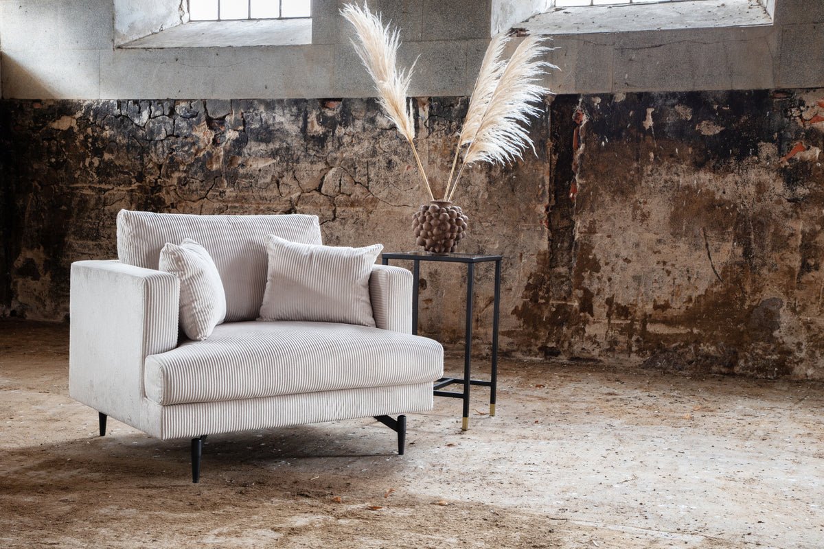 Armchair Asten - Available in 4 colors and various materials