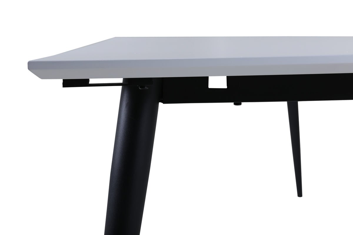 Esstisch Nepal - rechteckiger Esstisch mit Stahlbeinen und weißer Tischplatte