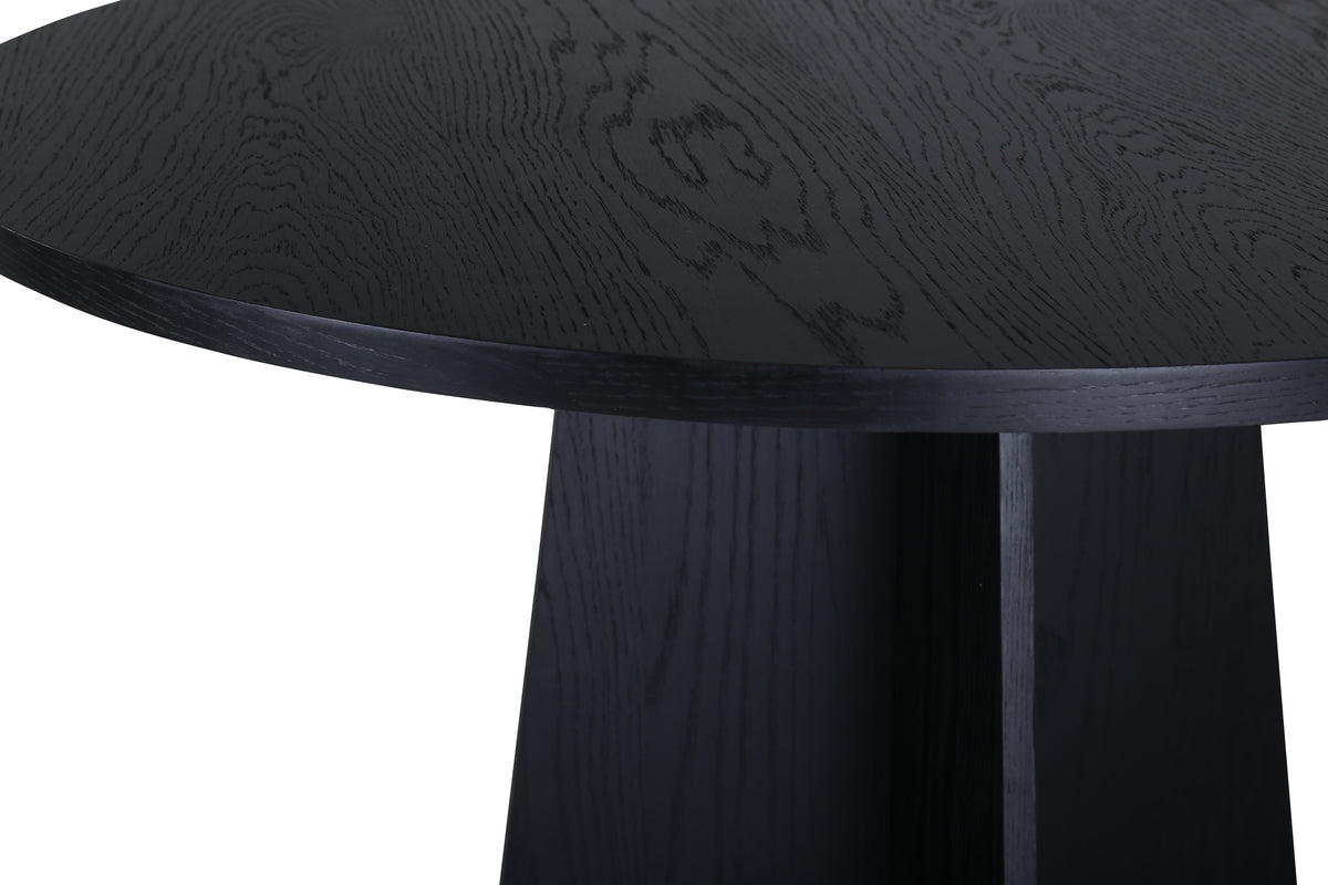 Dining Table Talia - a round table in modern design