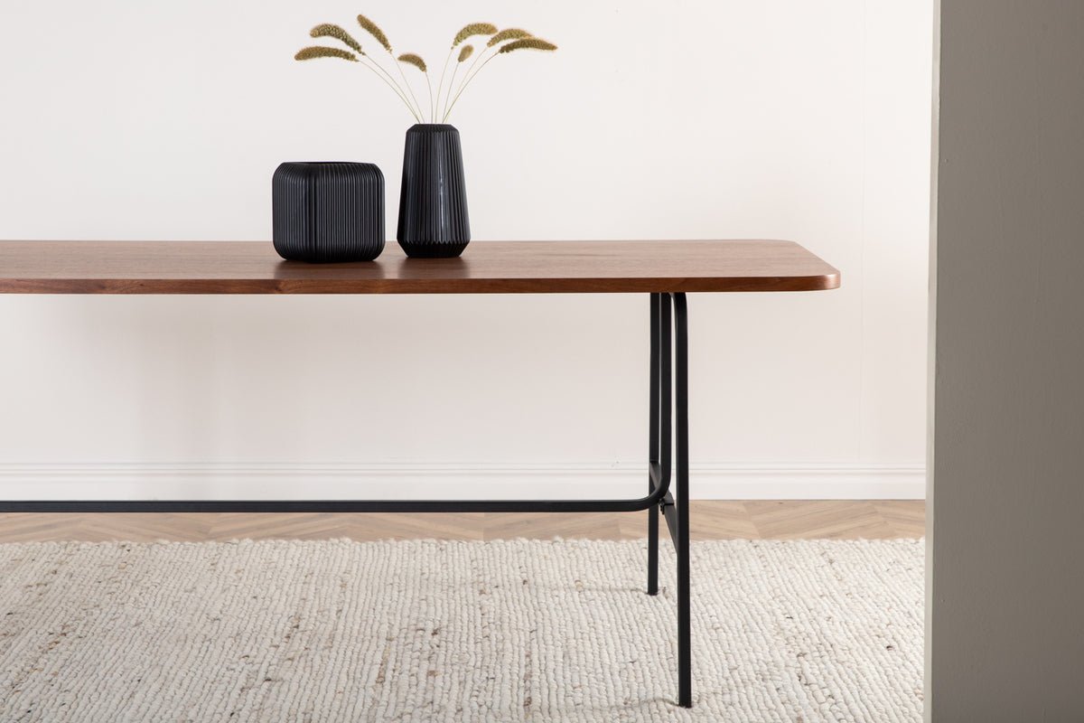 Dining table Vahira - rectangular dining table on steel legs