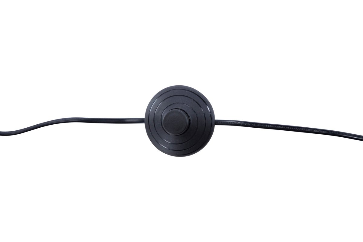 Stehlampe „Salzburg“ – modern Eleganz, déi sech an all Raum integréiert