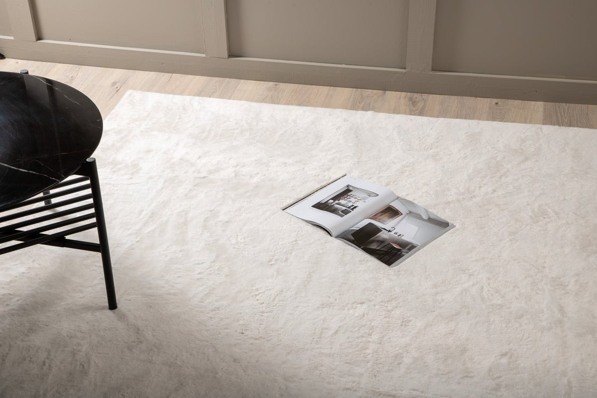Rug Auria – in four colors made of polyester & cotton