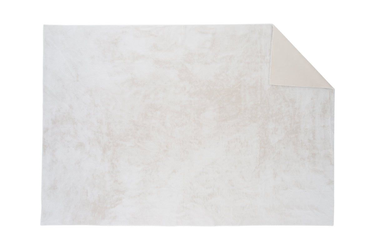 Rug Auria – in four colors made of polyester & cotton