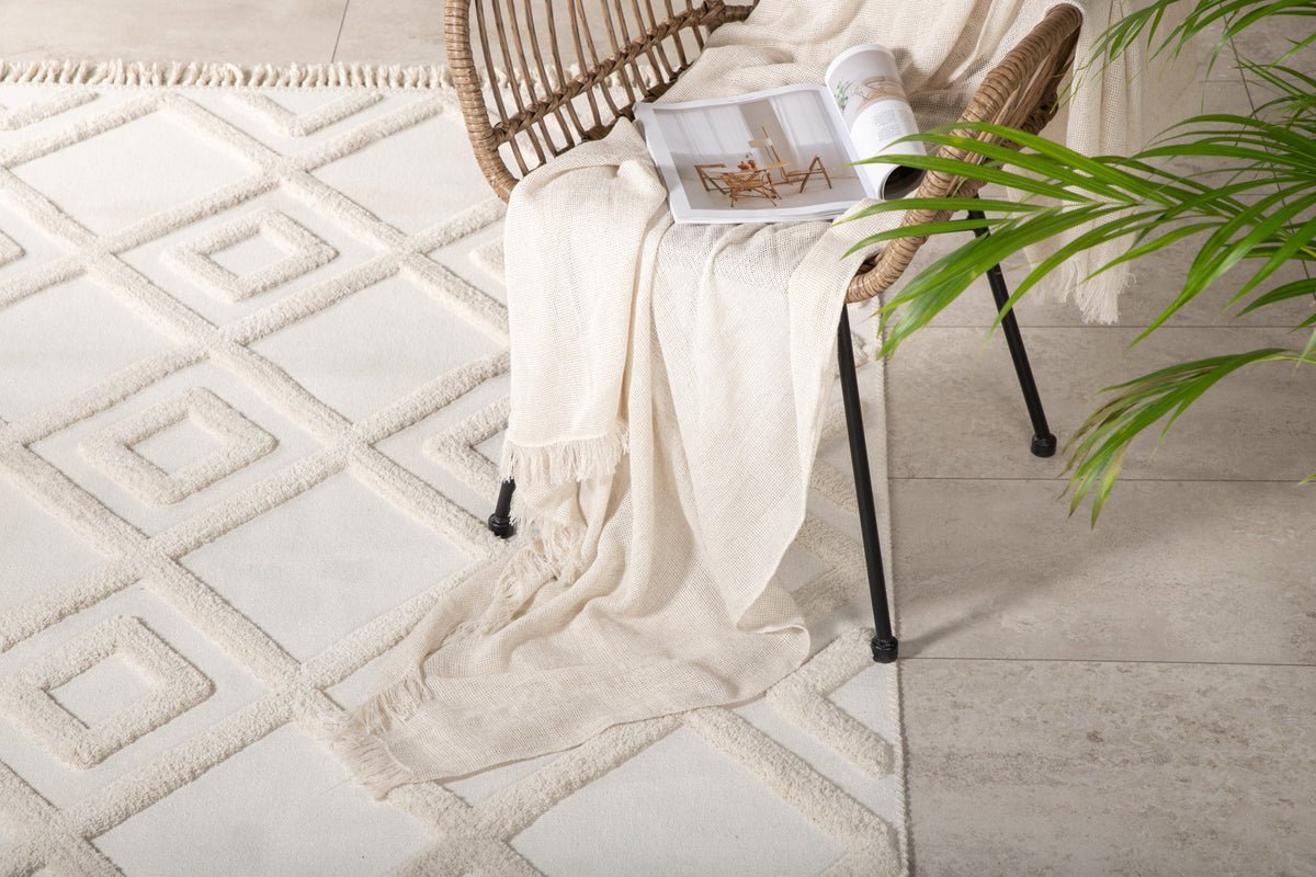 Rug Neray – with fringes made of polyester