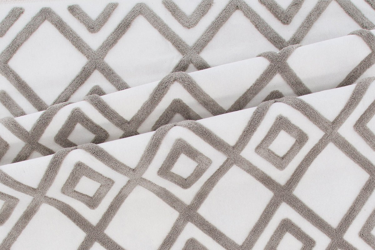 Rug Neray – with fringes made of polyester