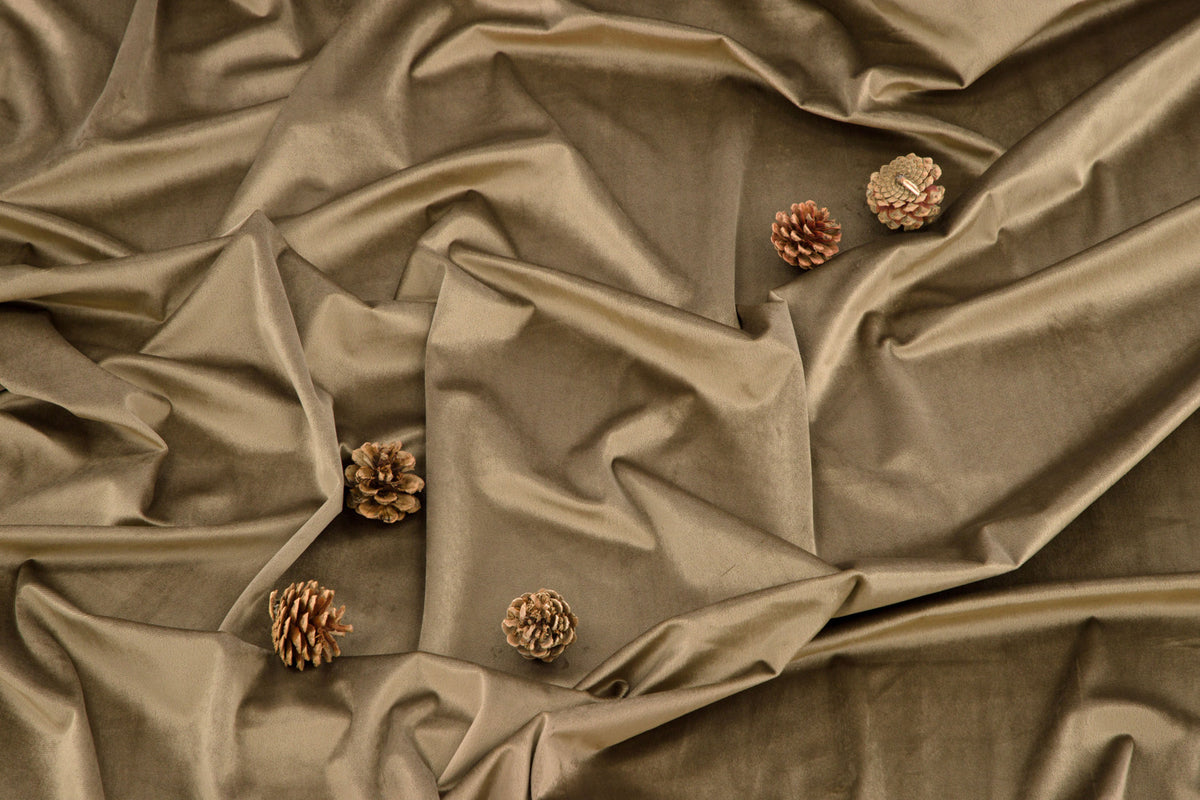 Gardinenset Anny – Samtoptioun an ville Faarwen