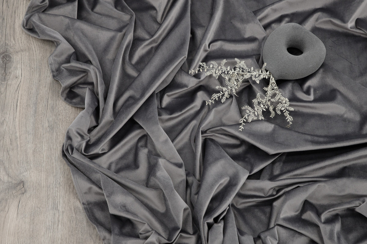 Gardinenset Anny – Samtoptioun an ville Faarwen