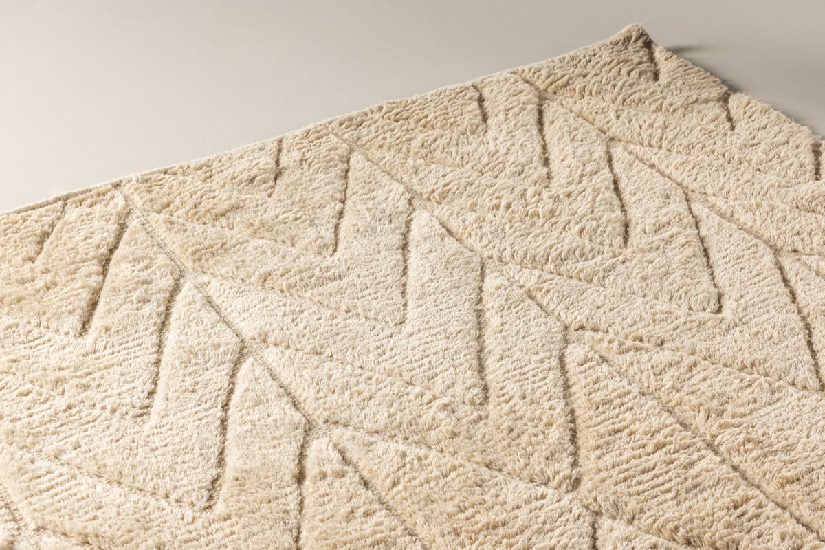 Carpet Alora – in Beige made of 100 % wool