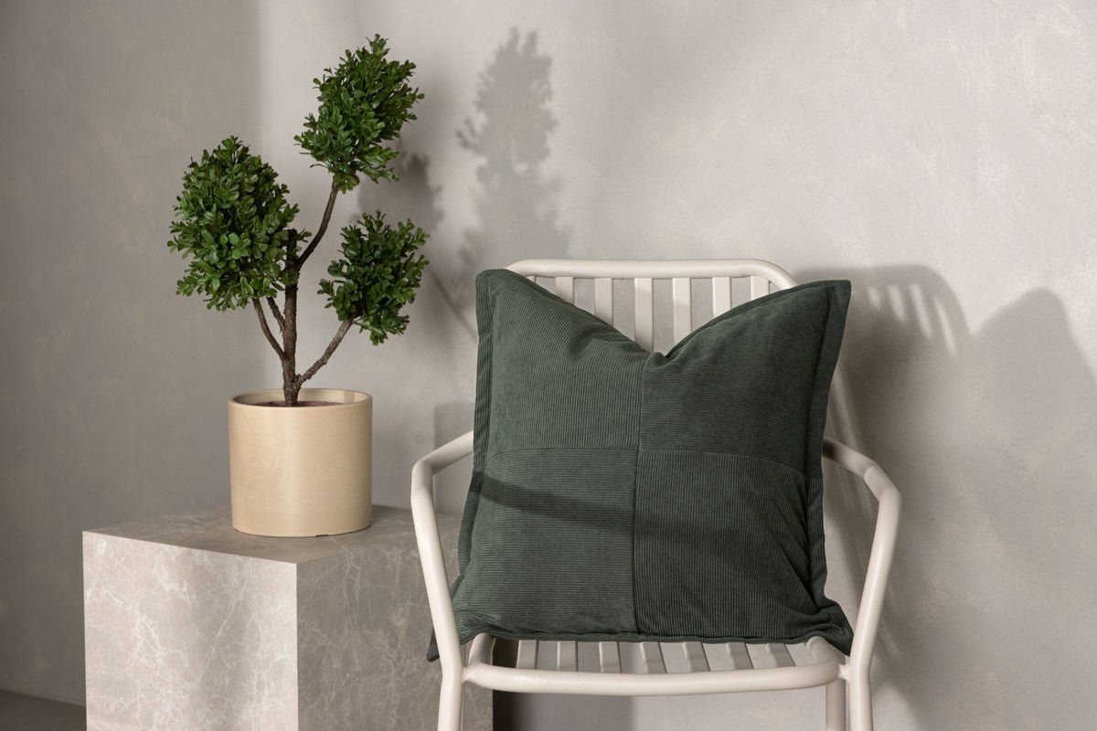 Cushion cover Budapest - 50x50 cm in Beige, dark green and Brown