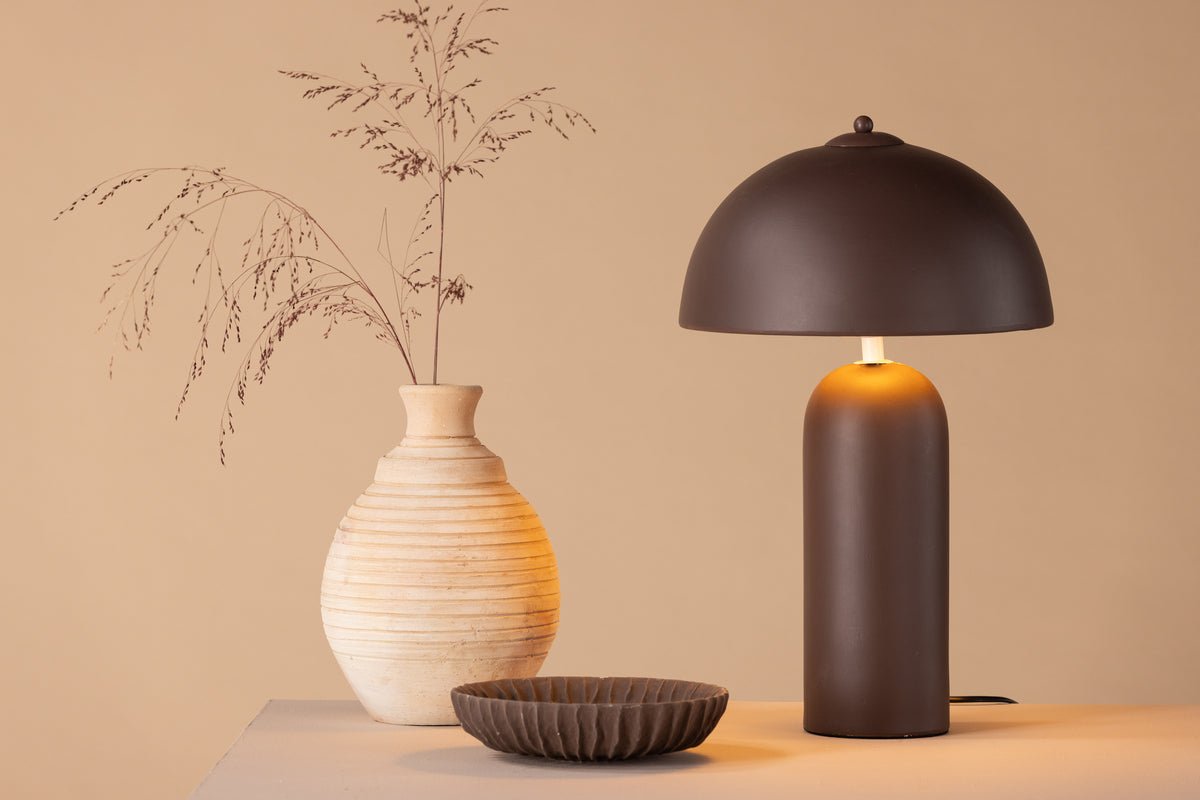 Lampe de table « Terranova » – Élégance en pierre brune avec abat-jour rond