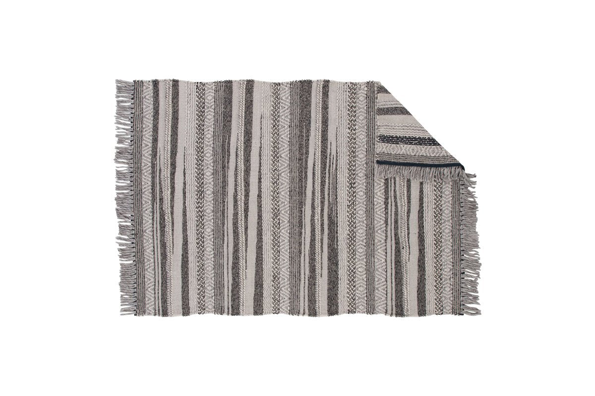 Carpet Erald – flatwoven with linear pattern made of wool