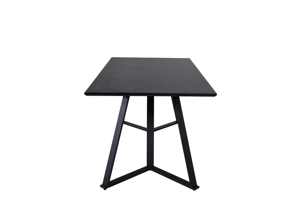 Table à manger Waka - les pieds en métal décoratifs apportent une touche élégante