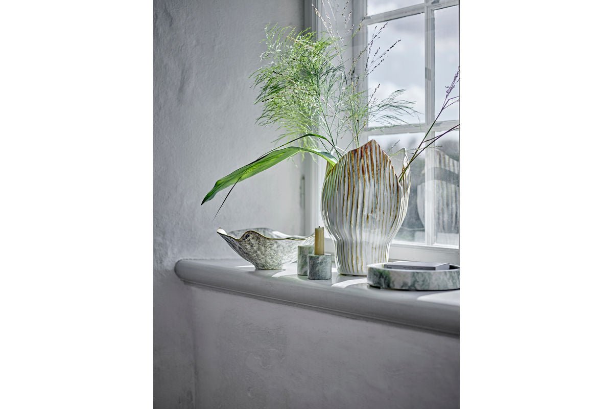 Plateau Daphne – Marbre vert avec élégance naturelle