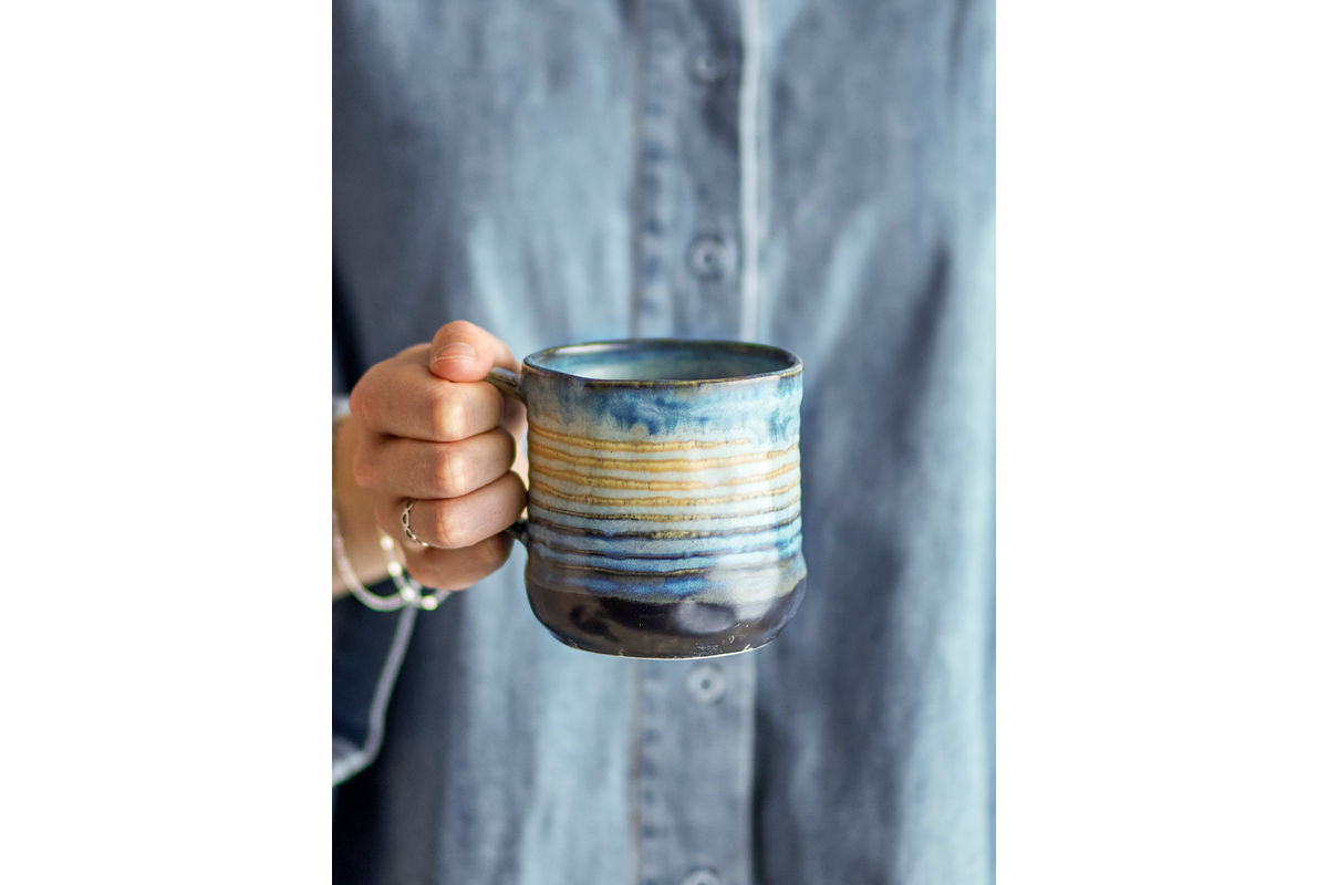 Avena Mug Set – Reactive Glaze with Vertical Texture (Set of 4)