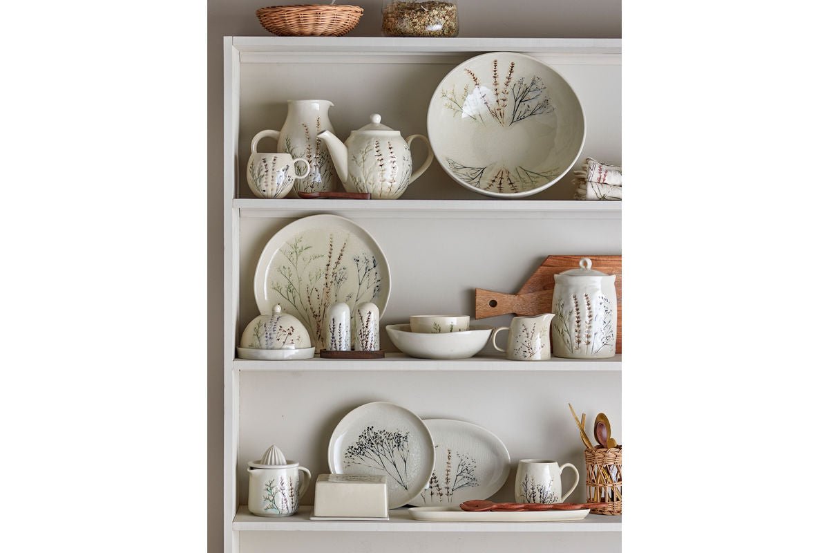 Dinnerware Set Elina – Hand-Painted Floral Design in Natural Tones (12-Piece)