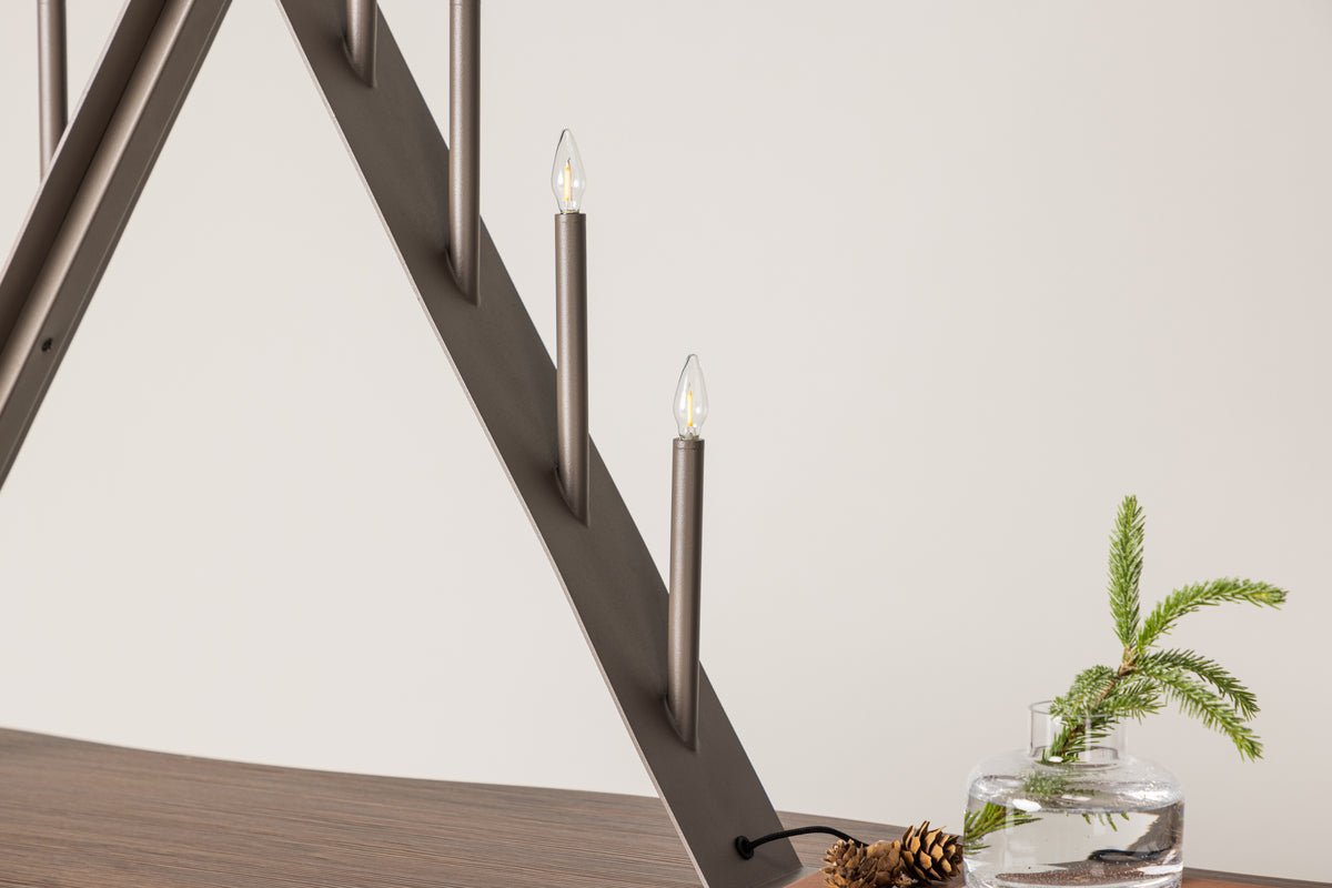 Chrëschtdekoratioun Lori - Adventskandelenhalter mat 9 Kandelën