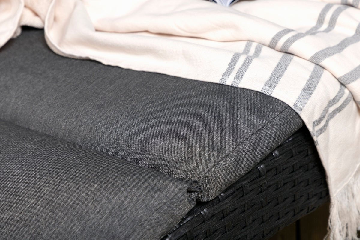 Chaise longue de jardin Queen - en rotin synthétique avec coussin inclus