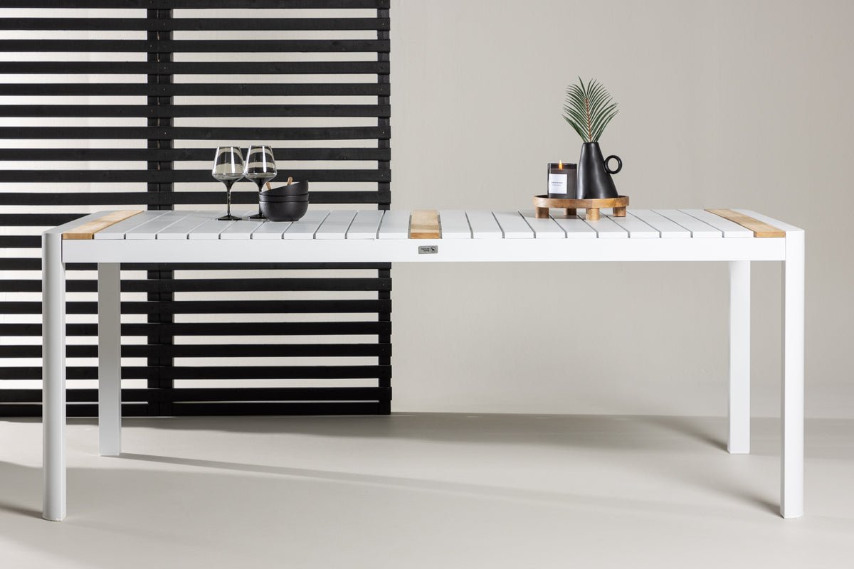 Table de jardin Nuru - Teck et aluminium pour stabilité et durabilité