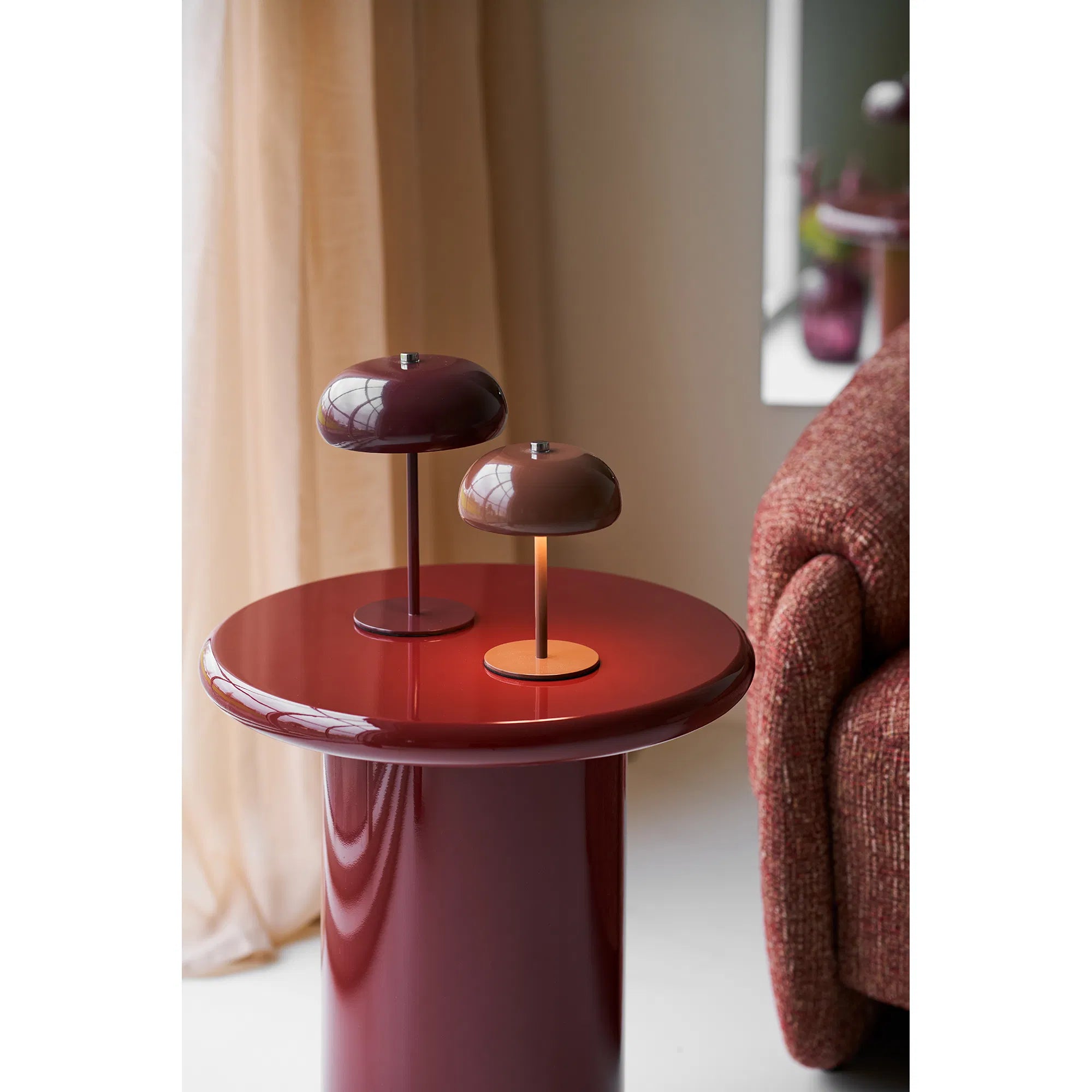 Table d'appoint Haldira – Rouge vin brillant