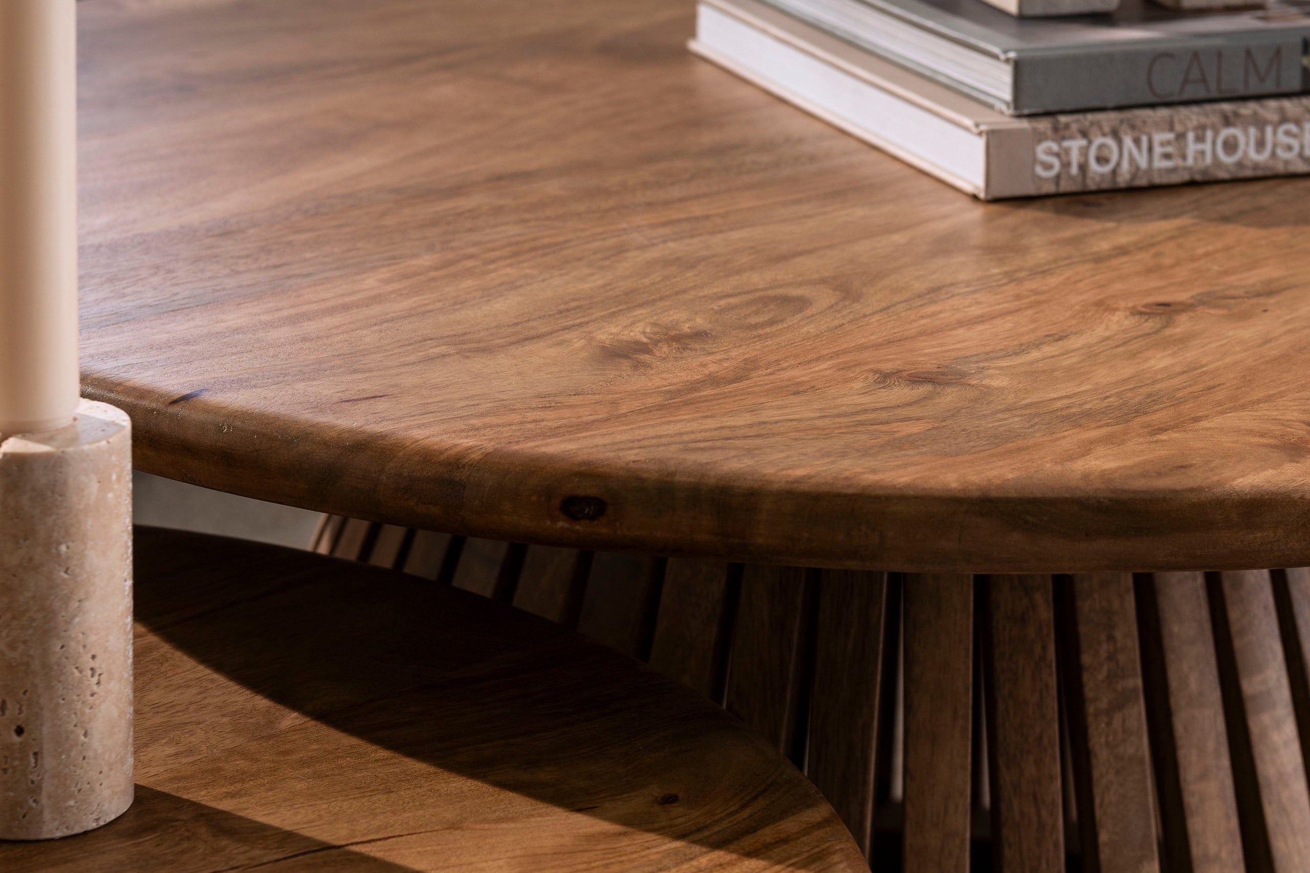 Couchtisch Savira - 2er Set aus Mangoholz mit konischem Tischfuß