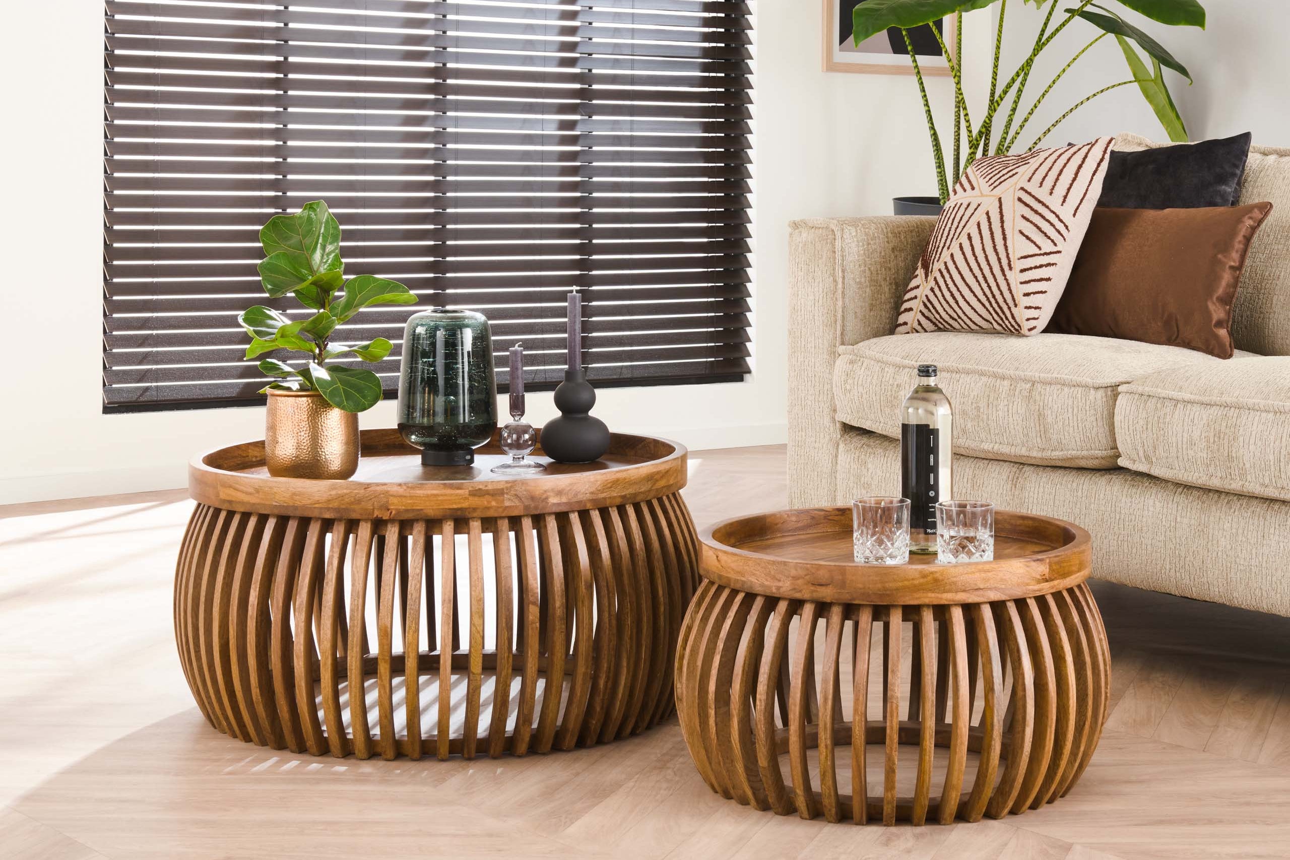 Coffee table Khamar - 2-piece set made of mango wood with bulbous base