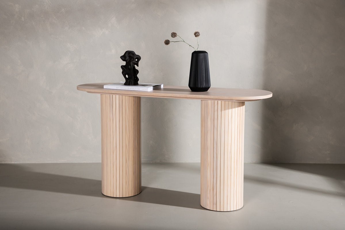 Side table Lina – in three colors with ribbed details
