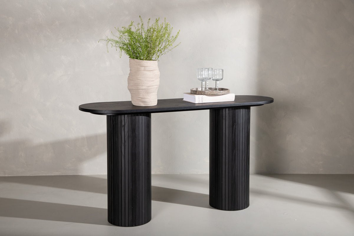 Side table Lina – in three colors with ribbed details