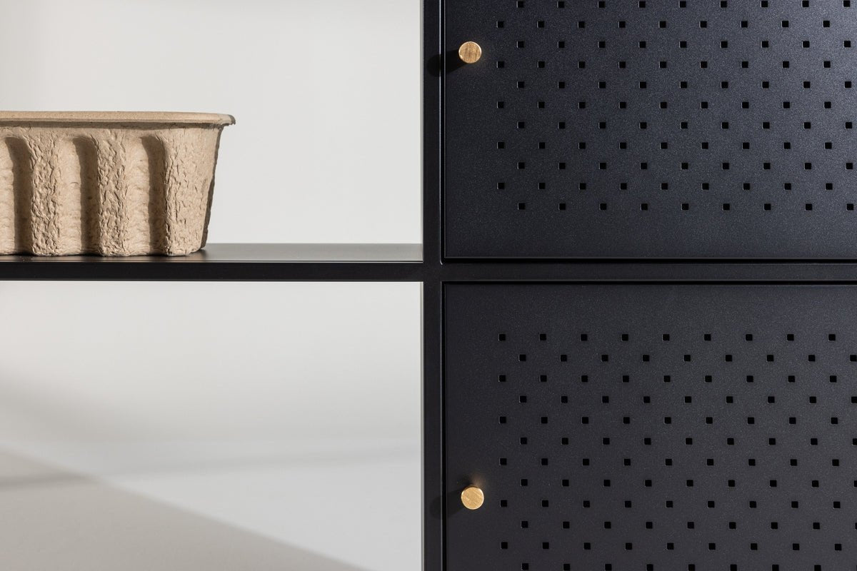 Commode Varino – Noir, minimal industriel avec une élégance fonctionnelle