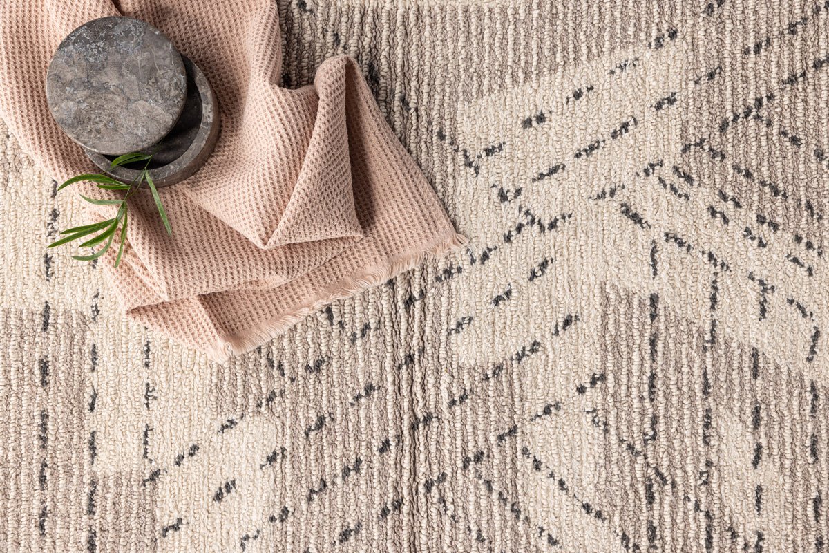 Tapis de bain Amed - en tons chauds beige et gris en coton