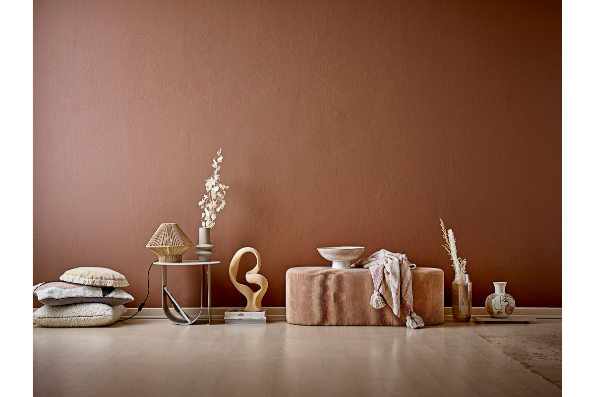 Side Table Niko – Minimalist Design in Natural Tone