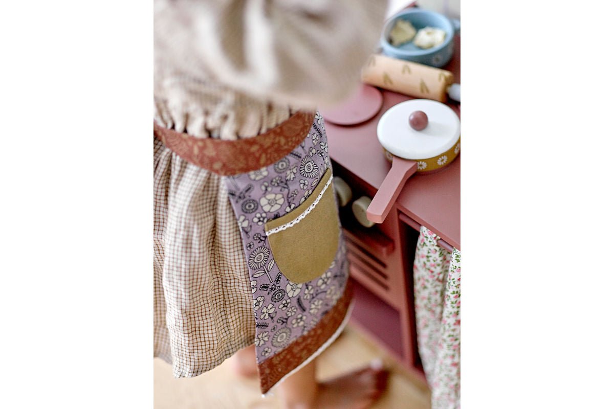 Spillschéier Levin – Mini-Ofen aus Holz fir Kanner