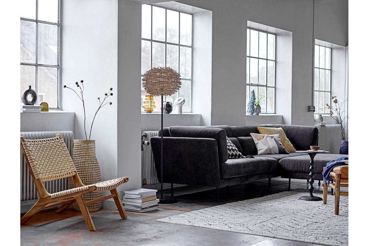 Side Table Varo – made of black aluminum