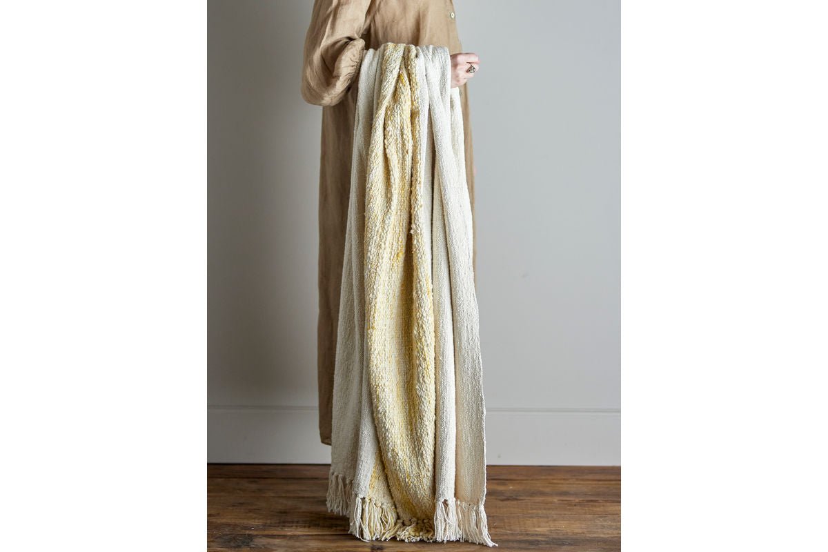 Tagesdecke Tegen – Weiche Naturtöne mit Fransen