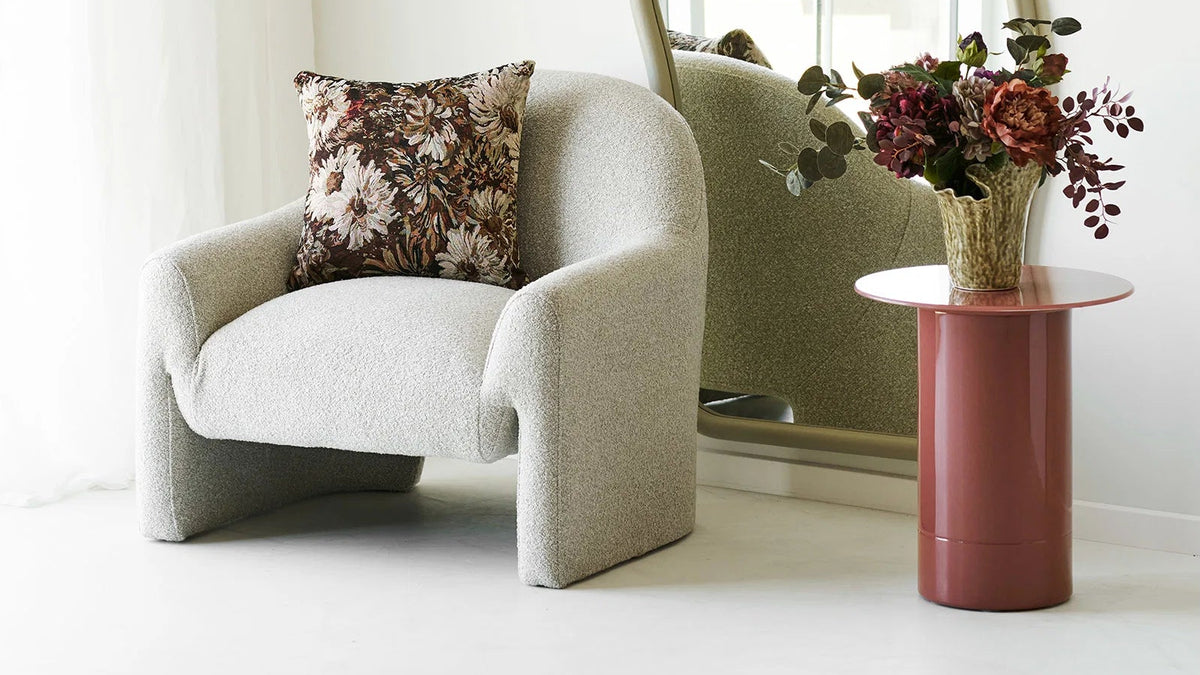 Coussin décoratif Nadja - avec une palette de couleurs chaleureuse