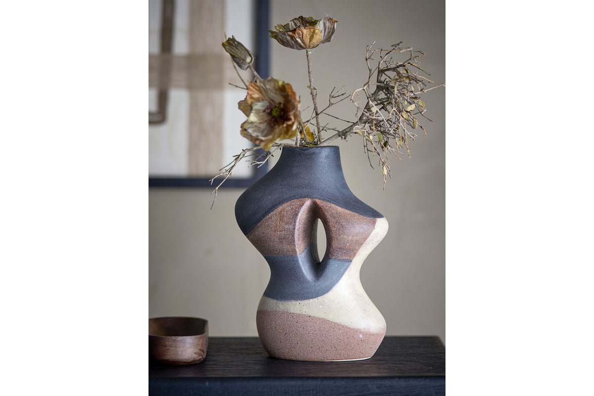 Vase "Womano" – made of stoneware