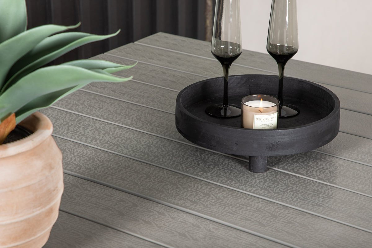 Garden table Kairen - perfect for sociable gatherings outdoors