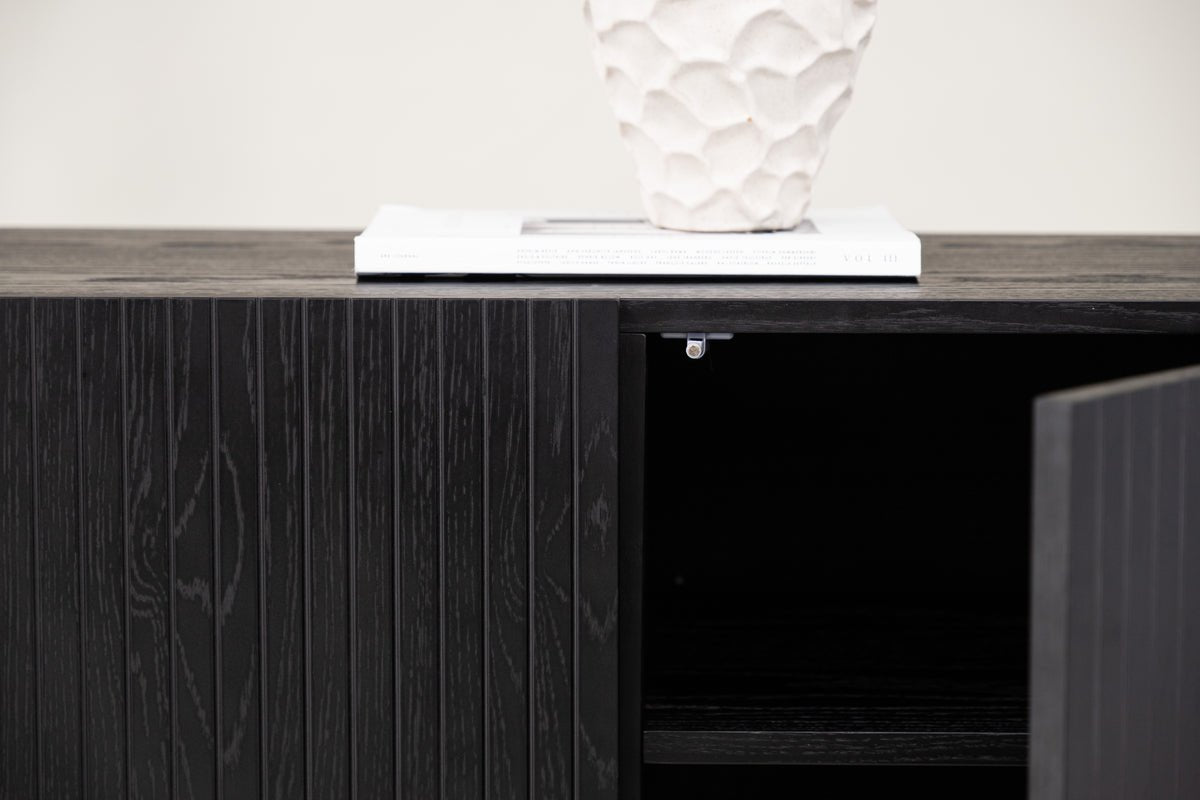 Commode Elvesta – 150 cm, Whitewash ou Noir, Moderne Skandi