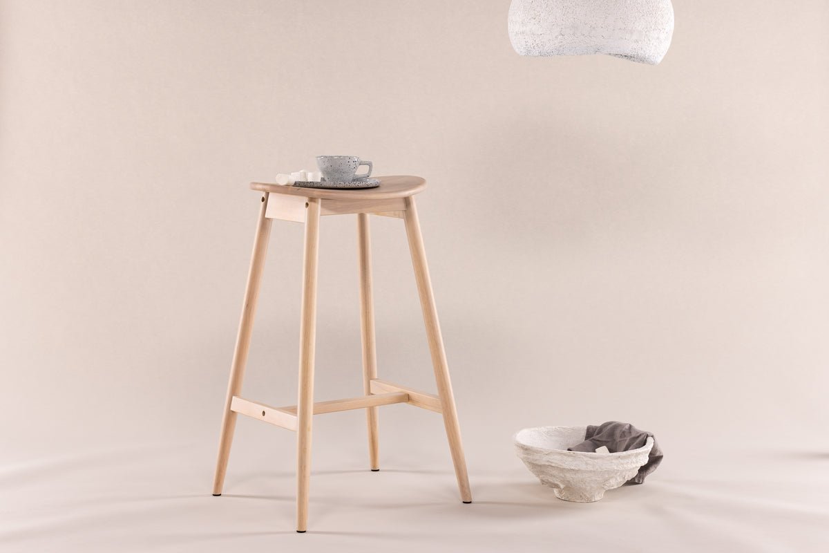 Bar stool Omni - made of rubberwood in natural look