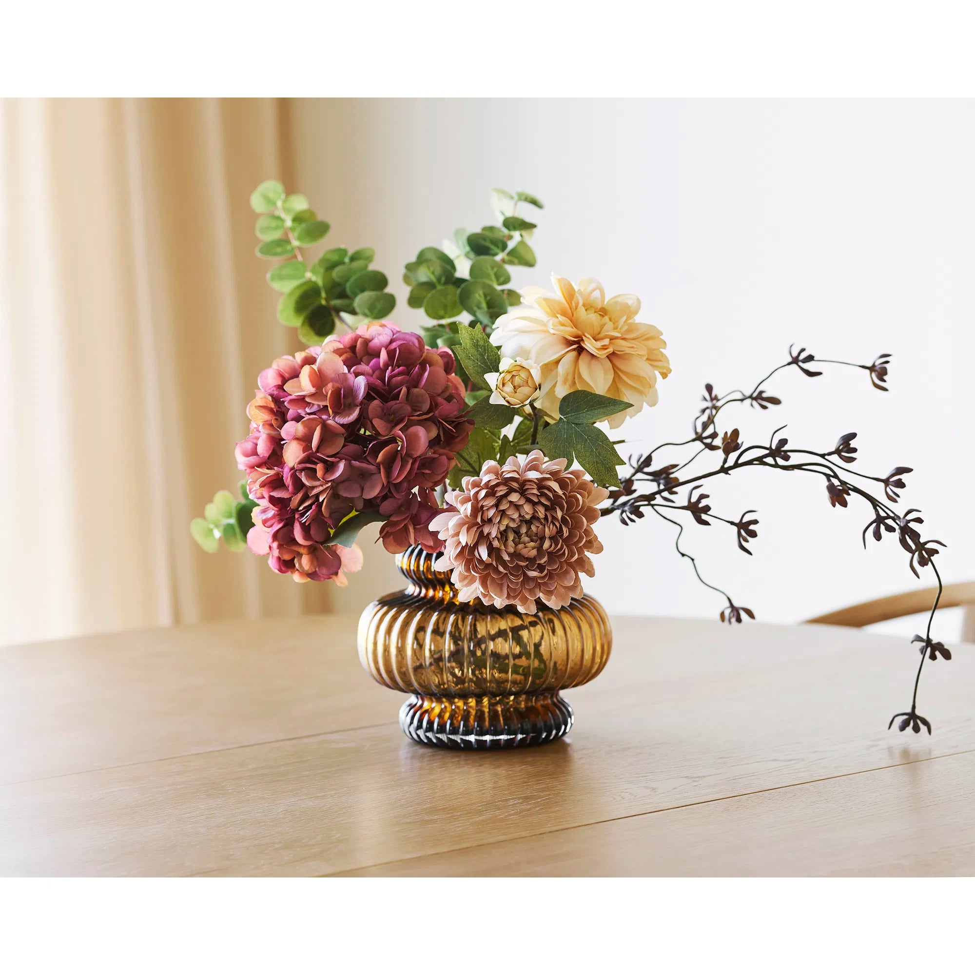 Vase „Clara“ – gerillte Glas a geréischtert brong