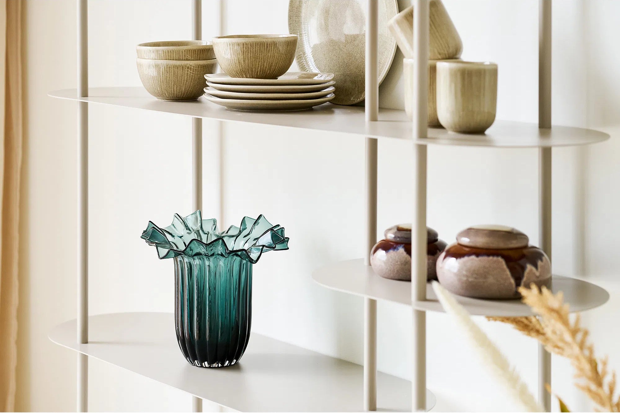 Vas Norelia - elegant Glasvas an däischtergréng